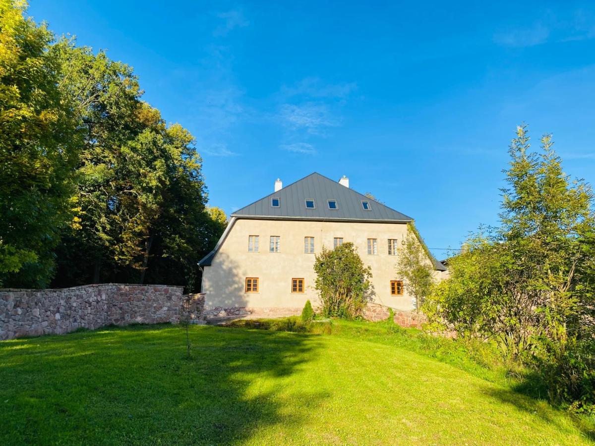 Zamek Sarny - Schloss Scharfeneck Klodzko Bagian luar foto